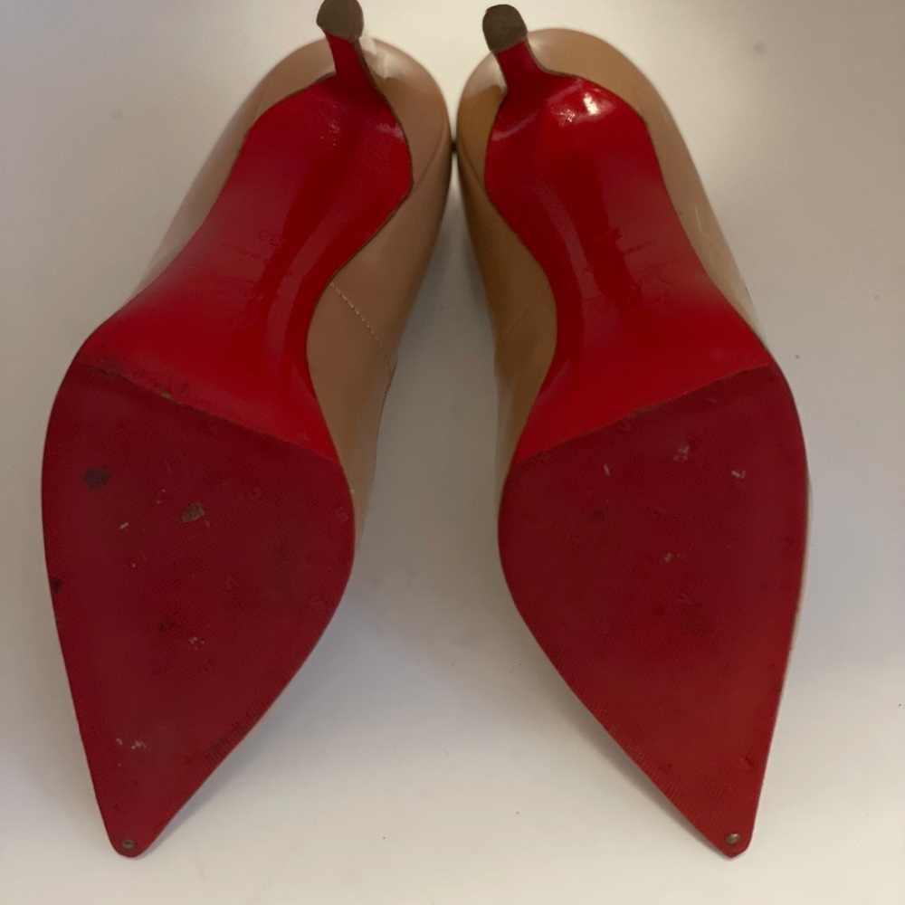 Christian Louboutin - Picture 9 of 9
